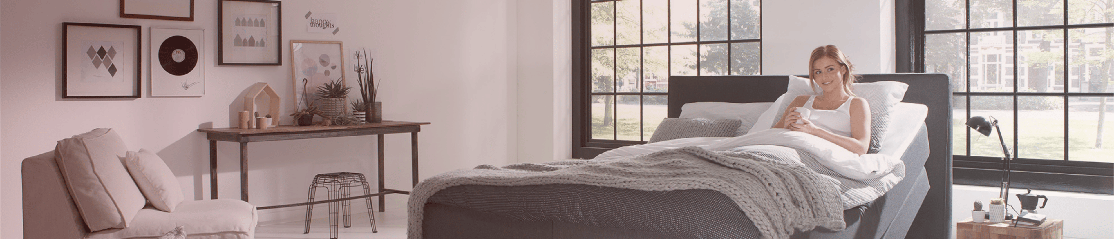 Waarom een verstelbaar bed niet alleen voor ouderen is